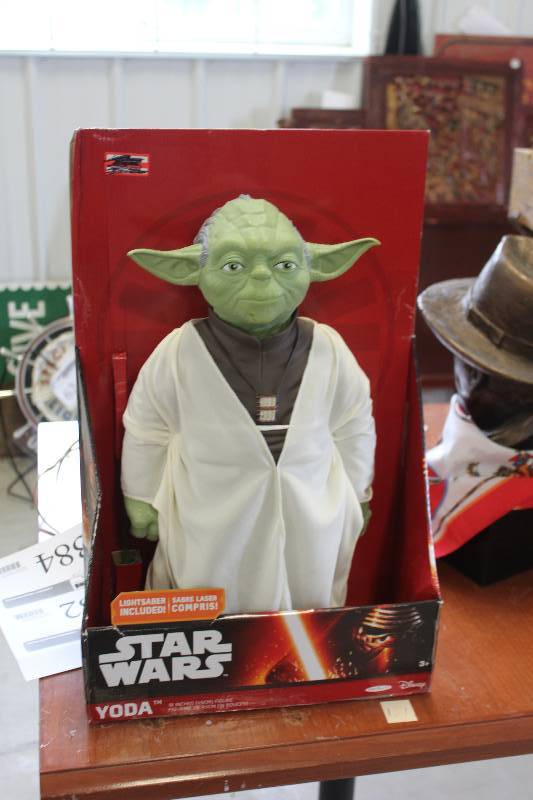 lot 380 image: Star Wars Yoda Figurine