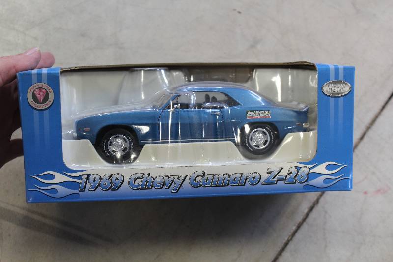 lot 397 image: Auto Value Bumper To Bumper 118 1969 Chevrolet Camaro Z28