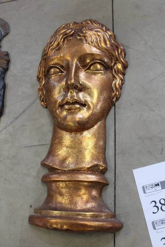 lot 390 image: Roman Bust