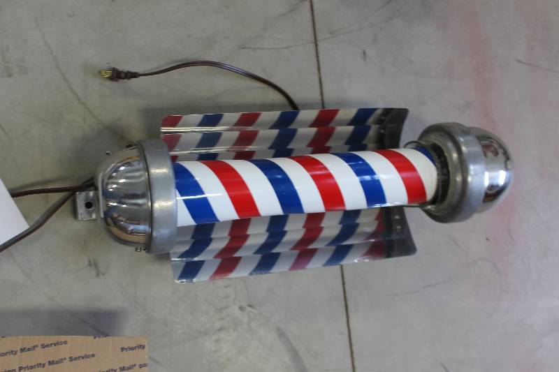 lot 388 image: Barber Shop RedWhiteBlue Rotating Light