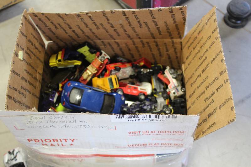 lot 405 image: Misc Hot Wheels,Matchbox,Other 164 Cars