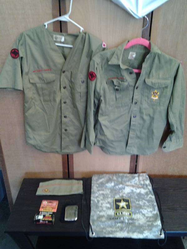 lot 9 image: Vintage Boy Scout Uniforms