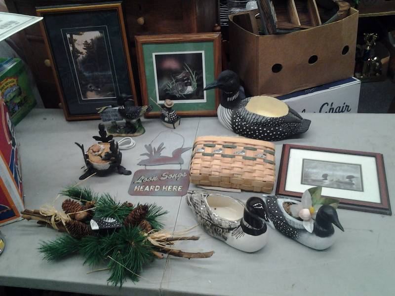 lot 38 image: Large Lot Of Loon Decor & Pictures