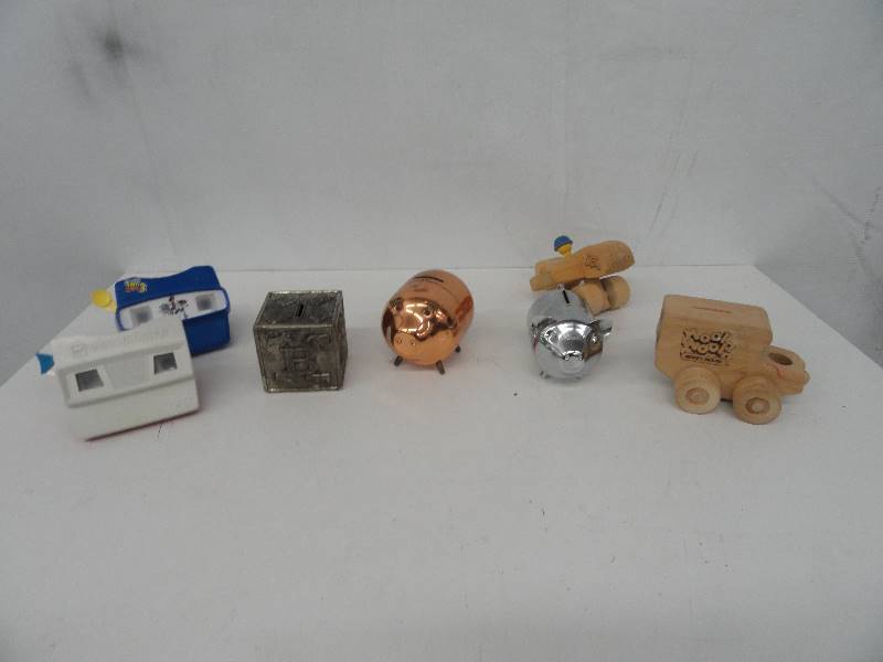 Lot of Piggy Banks & View Finders