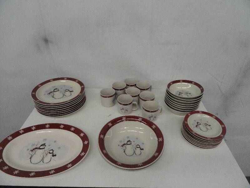Lot of Christmas Dishes