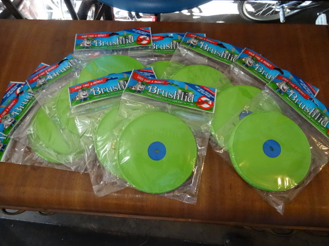 Qty 10 new brush lids