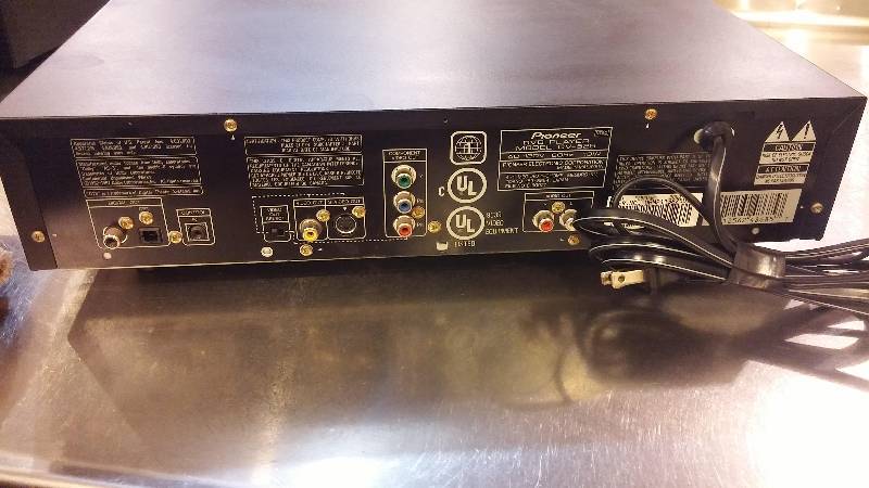 Pioneer DVD player model 525 dolby digital no remote works good