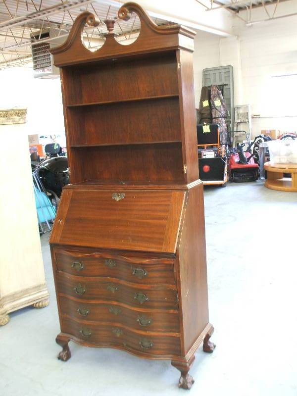 COLONIAL SECRETARY CABINET