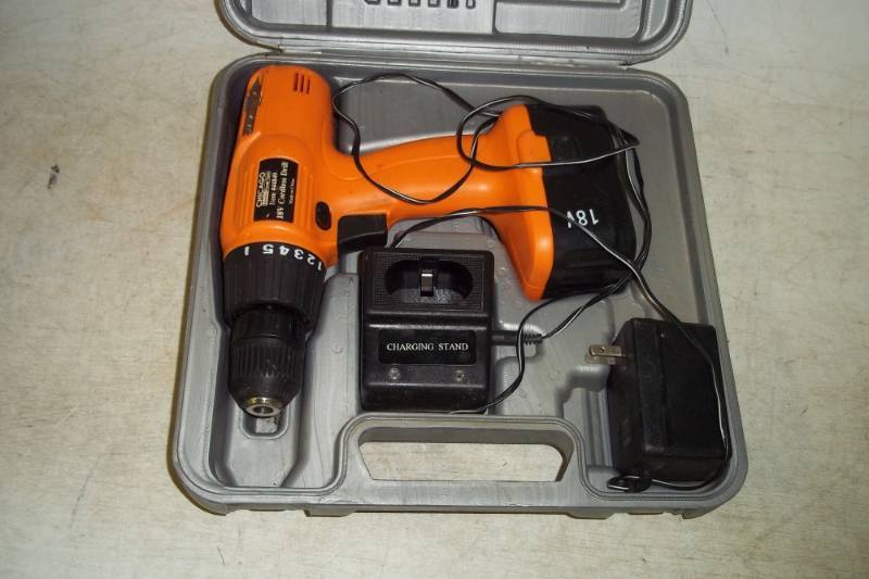 18v Cordless Drill