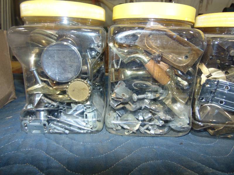 lot 27 image: Misc Lot Of Hardware