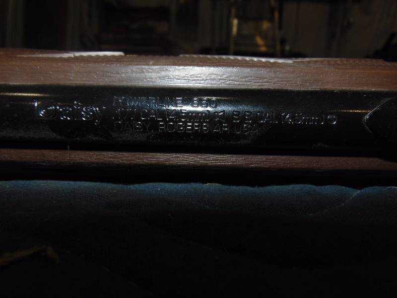 lot 30 image: Daisy BB Gun