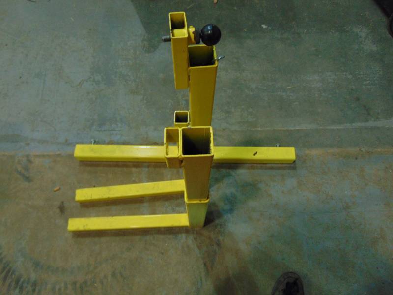 lot 60 image: (3) Brackets of Some Sort