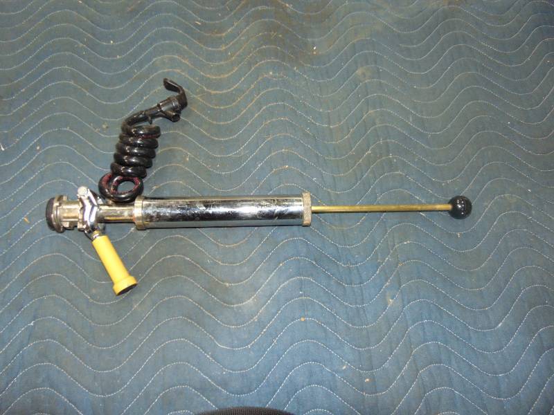 lot 86 image: Keg Tapper