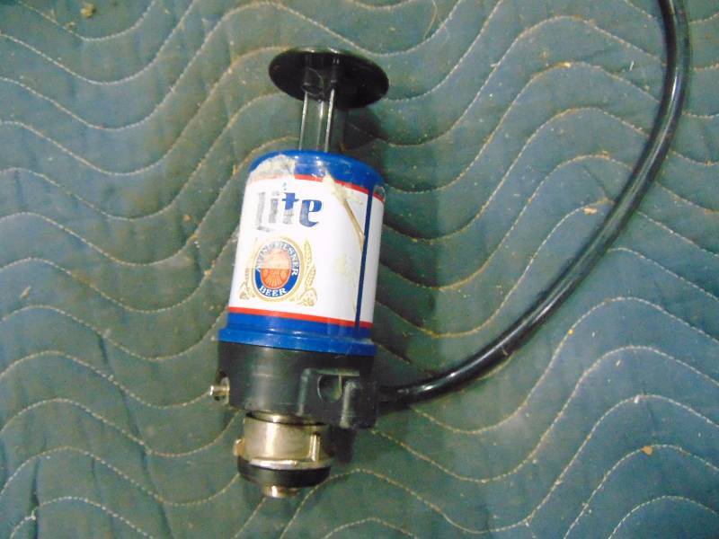 lot 87 image: Keg Tapper