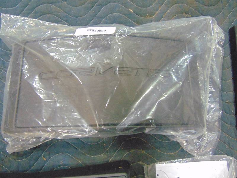 lot 88 image: Corvette Parts and Book