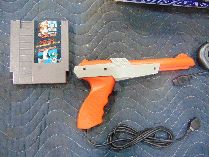 lot 90 image: Video Game Items