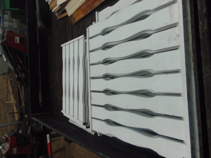 lot 143 image: Decorative Fence