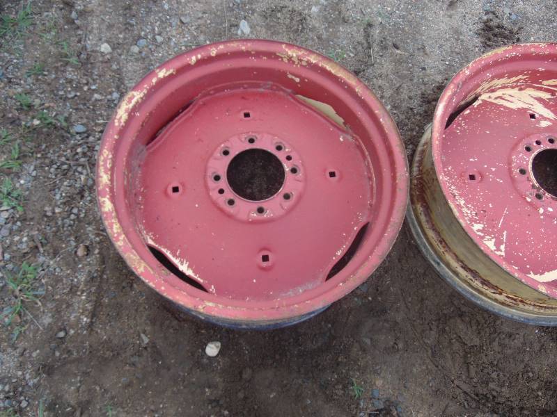 lot 149 image: (2) Rims