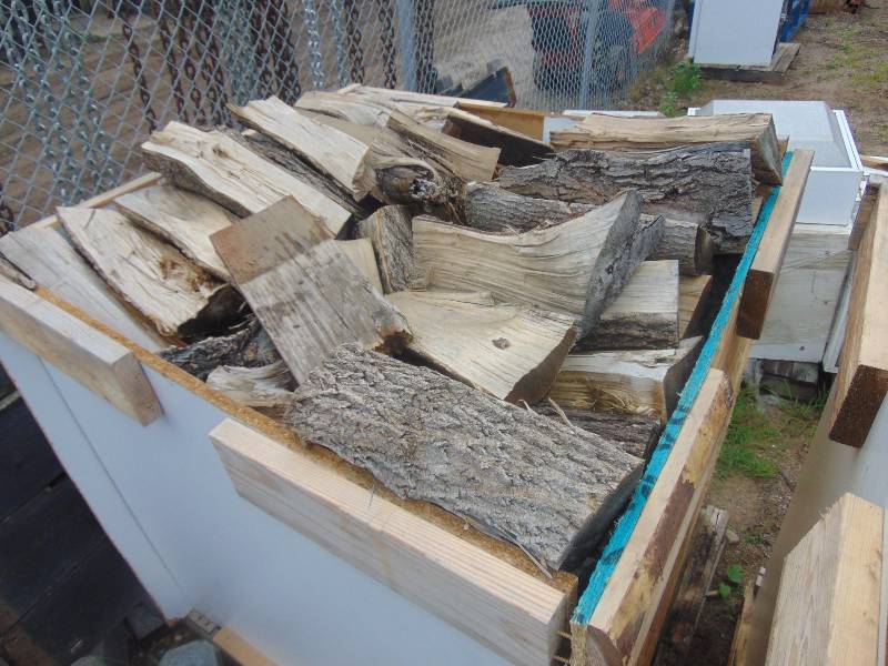 lot 153 image: Lot of Split Firewood