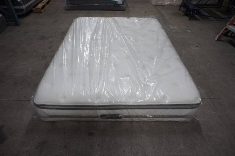 lot 22 image: New - Queen Size Simmons Beautyrest - Vanderbilt Collection Arbor Terrace Firm Pillowtop  - Mattress - MSRP $ 2499.99