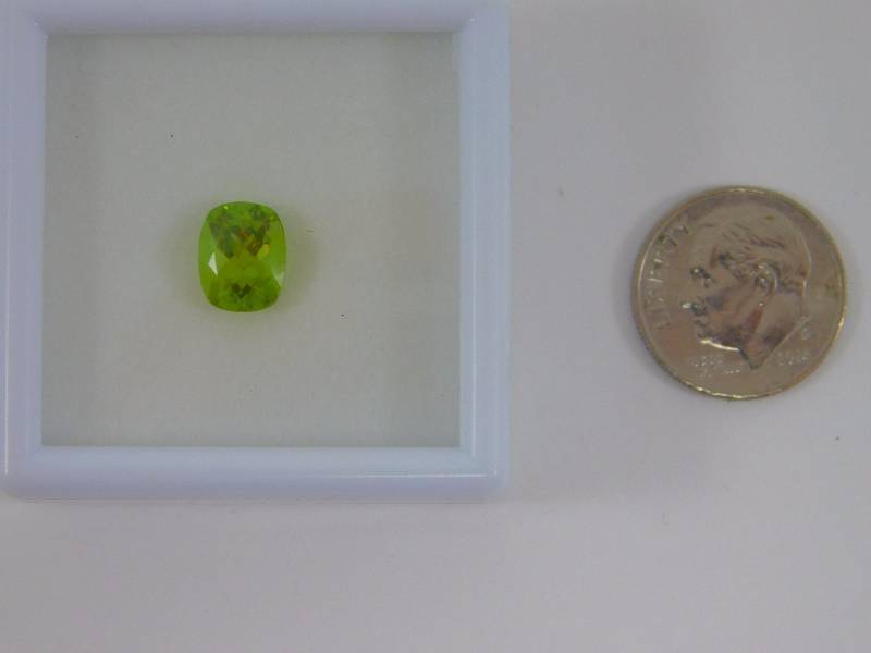 Peridot 1.9 ct