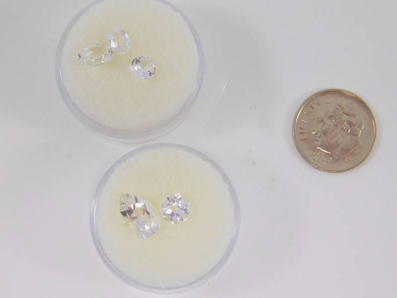 (5) White Topaz 5.09 ct