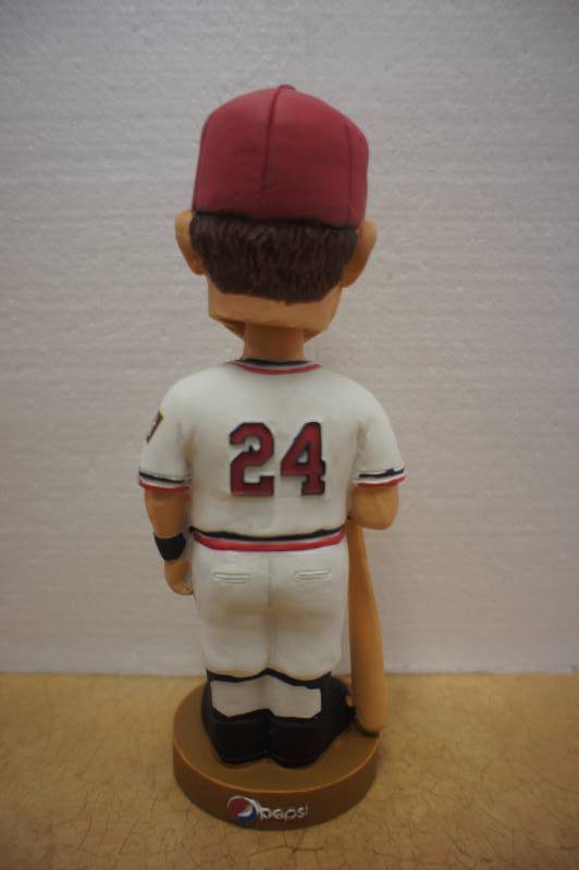 lot 13 image: MINNESOTA TWINS - TOM BRUNANSKY - 1985 ALL-STAR - BOBBLEHEAD NEW IN BOX