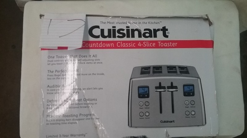 lot 17 image: Cuisinart 4 Slice Toaster