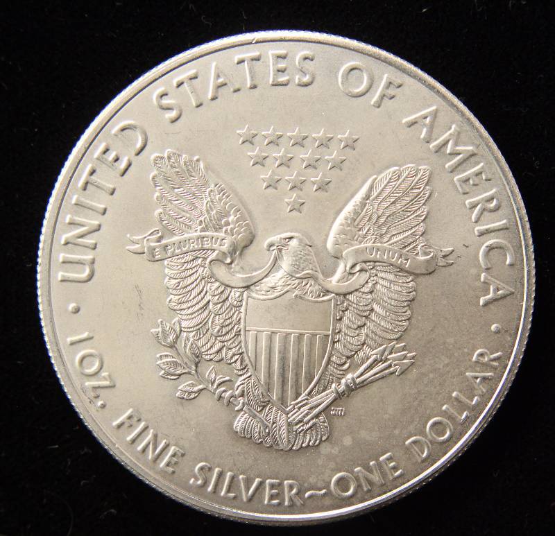 2017 AMERICAN SILVER EAGLE 1 TROY OZ. .999 FINE SILVER DOLLAR
