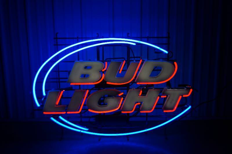 Neon Bud Light Sign