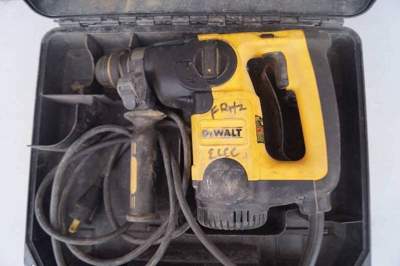DeWalt Electric Hammer Drill