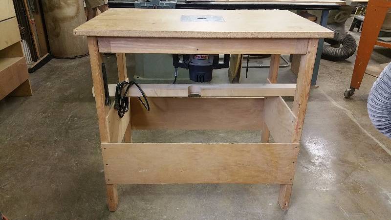 lot 15 image: Porter Cable Router Table