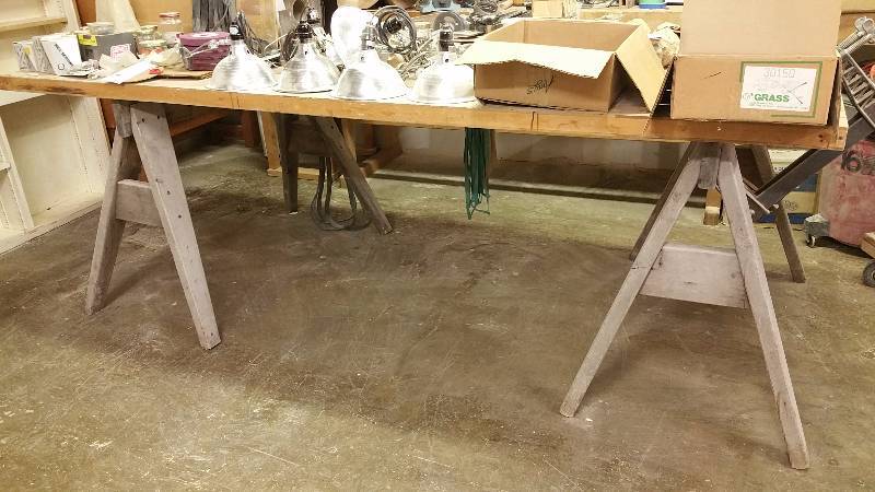 lot 43 image: (2) Saw Horses & Table Top