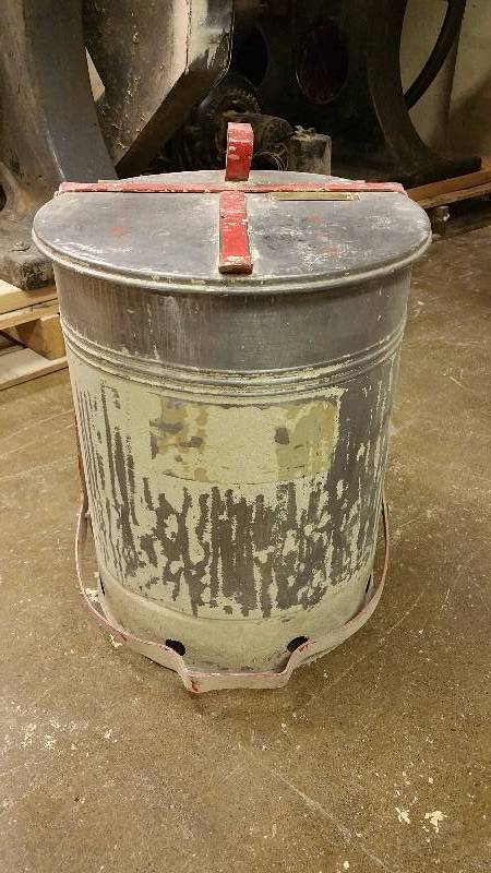 lot 49 image: Vintage Fire Waste Can