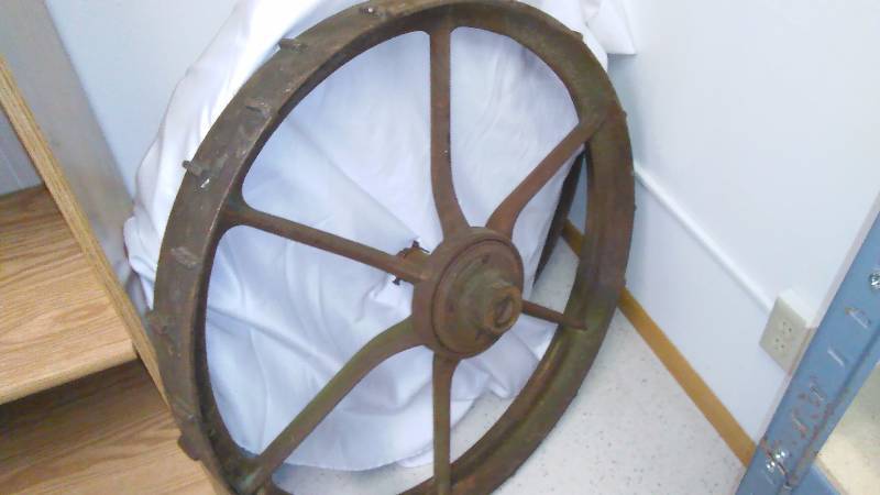 lot 2 image: Antique Iron Wheel, 34 Inch Diameter (1)