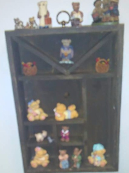 lot 65 image: Bears R Us New Disney Pooh Bear Lunch kit with accessories, Hagen Renaker Pewter Bears and much more  see pictures