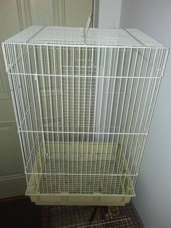 lot 104 image: Bird Cages (2)