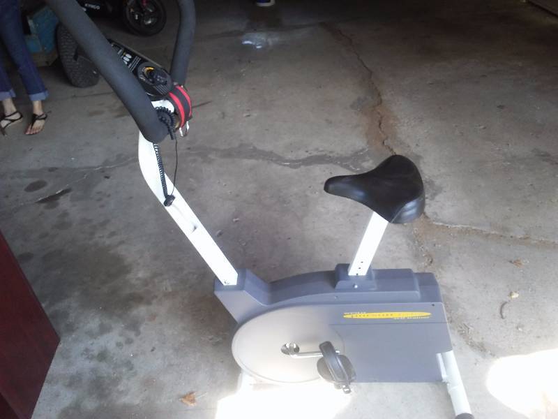 lot 118 image: Weslo Exercise Bike, Pursuit 616S