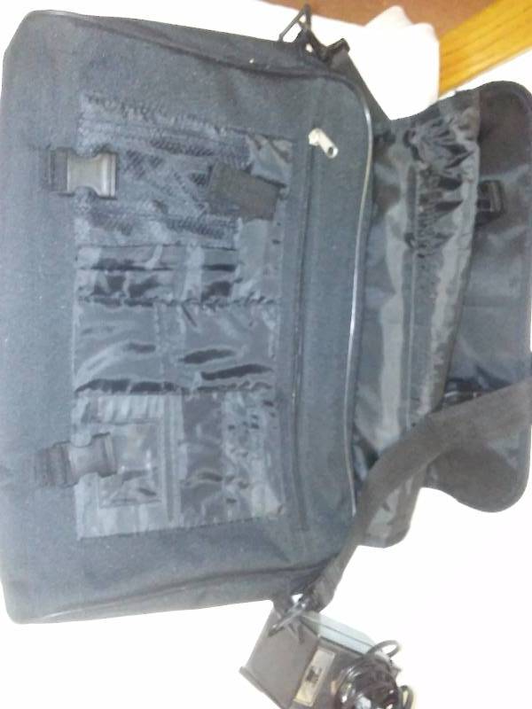lot 140 image: Organizational Lot, Laptop carry bag, and file carry all, Tons of Storage
