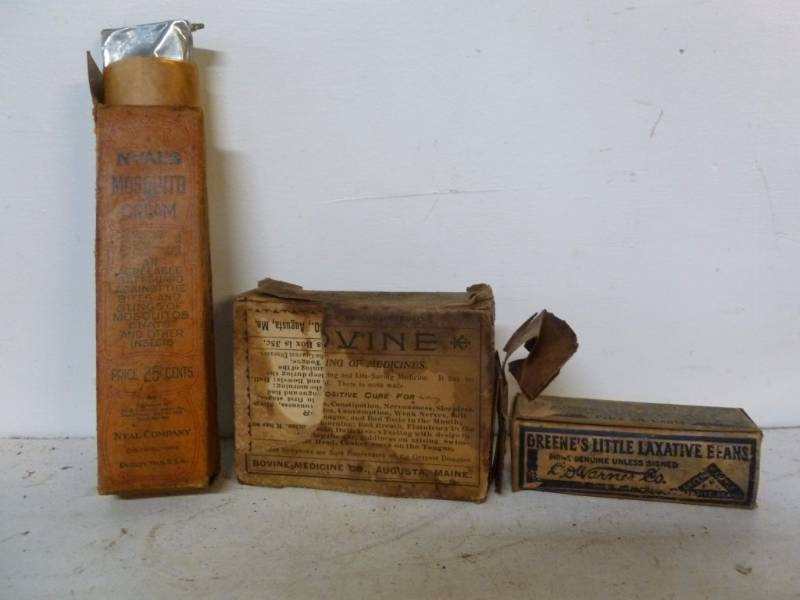 lot 107 image: Antique Pharmaceutical