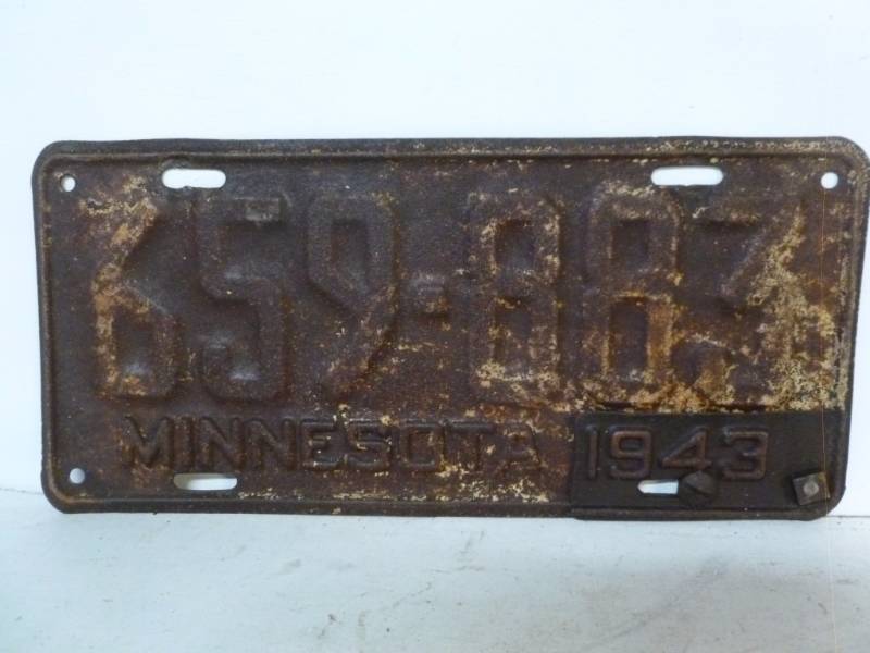 lot 131 image: Vintage License Plate