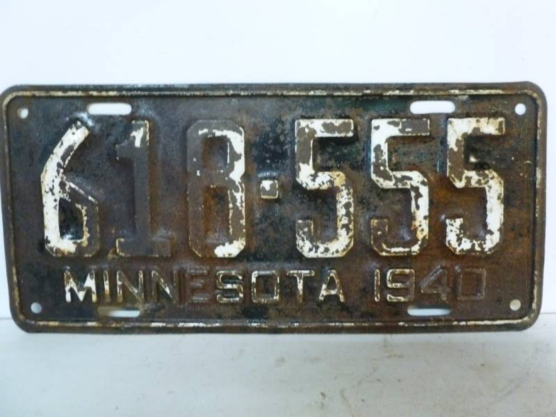 lot 133 image: Vintage License Plate