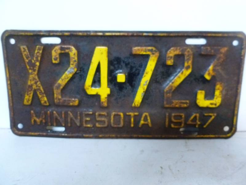 lot 134 image: Vintage License Plate
