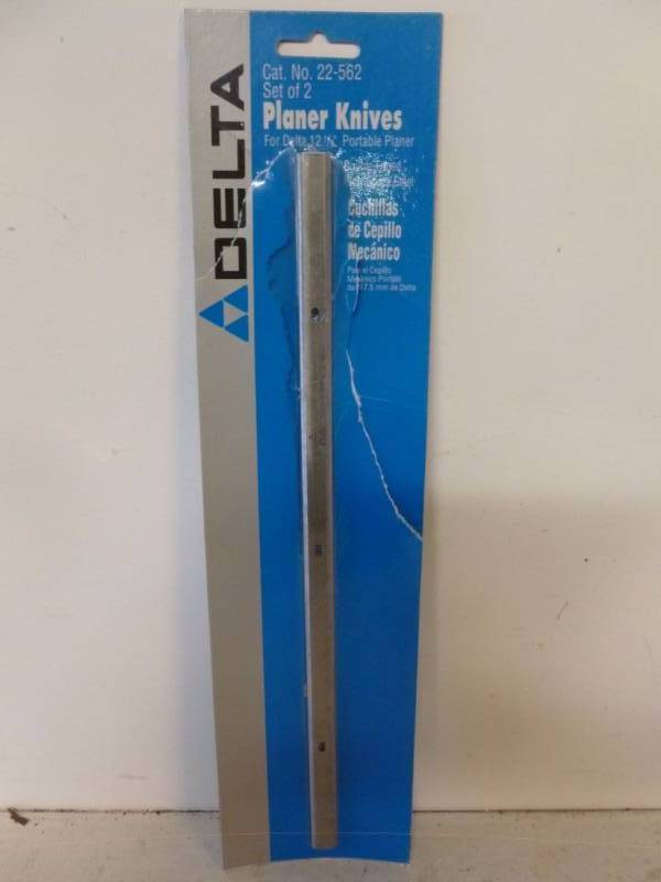 lot 155 image: Planer Knives