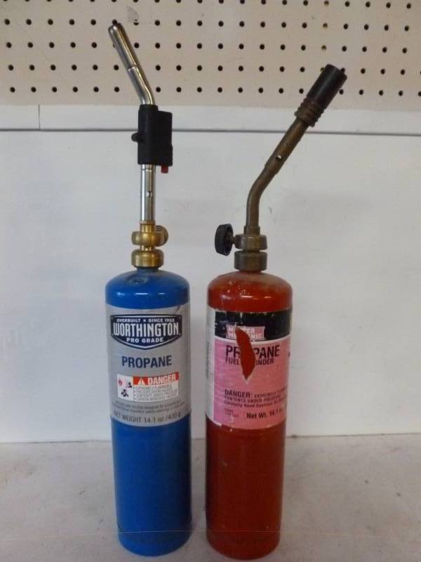 lot 200 image: Propane Torches