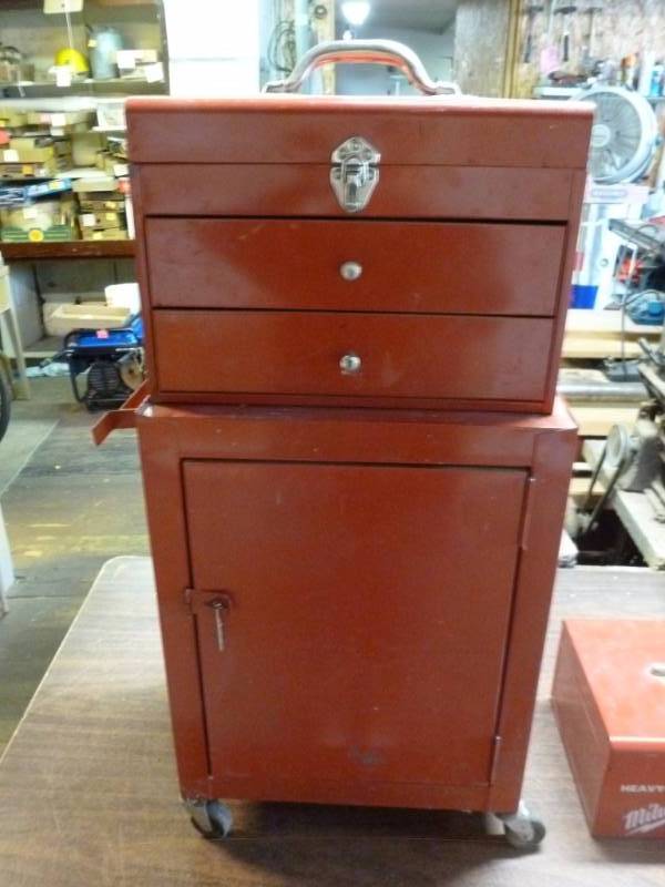 lot 201 image: Toolbox