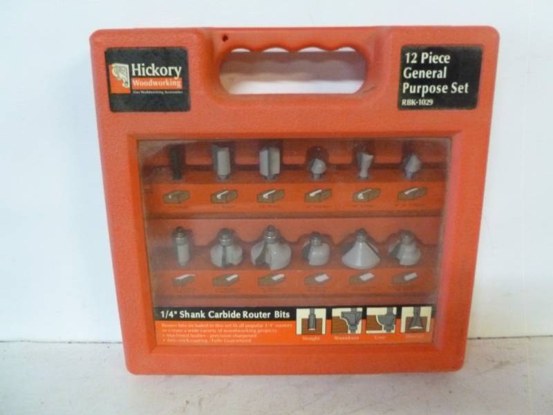 lot 207 image: Router Bit Set