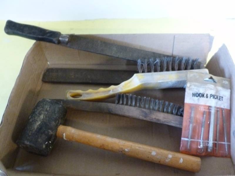 lot 215 image: Tools