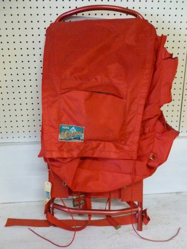 lot 257 image: Hiking Backpack