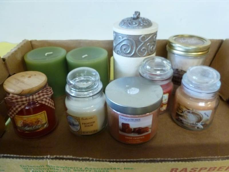 lot 273 image: Candles